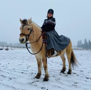 Meet your Posher, Julianne